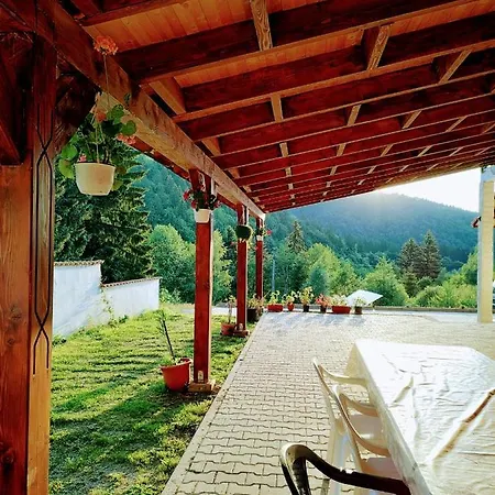 Casa Negru Voda Holiday home *